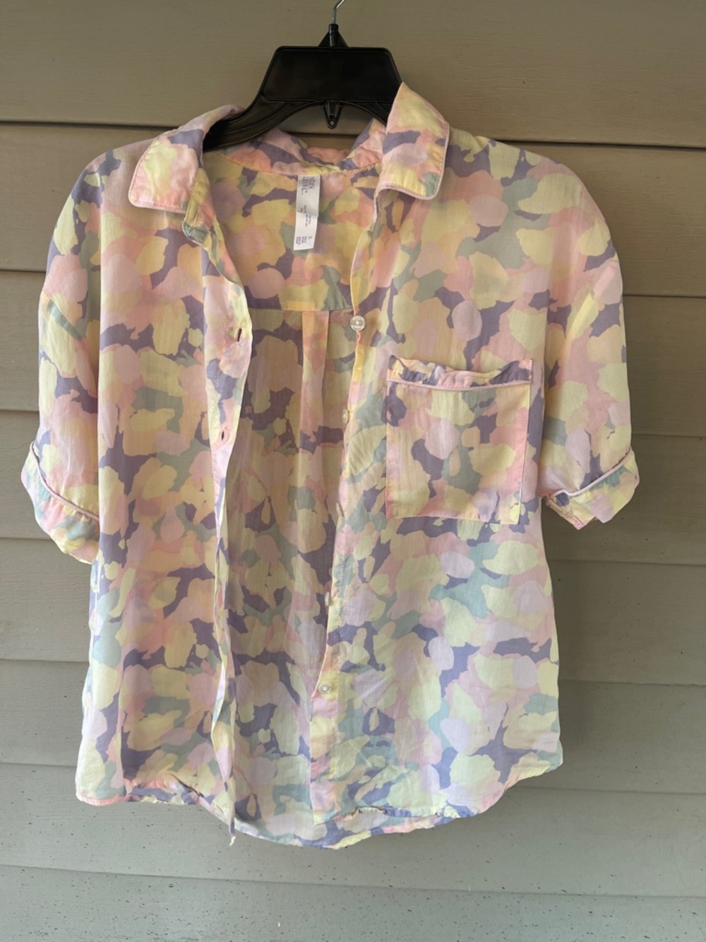 short sleeve shirt size s stars above Pastel colors